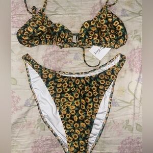 Heavy Manners Bikini L/XL